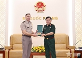Defense leader receives outgoing U.S. defense attaché